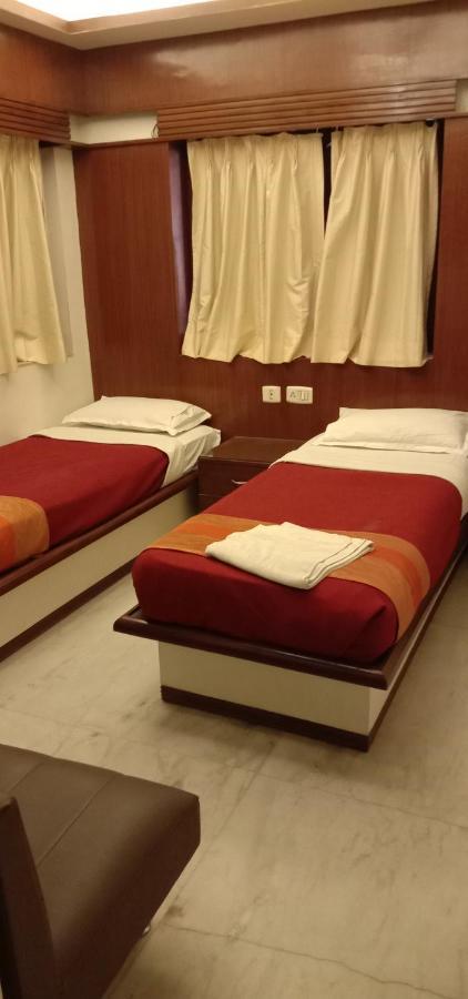 Hotel Aston Kolkata Exterior photo
